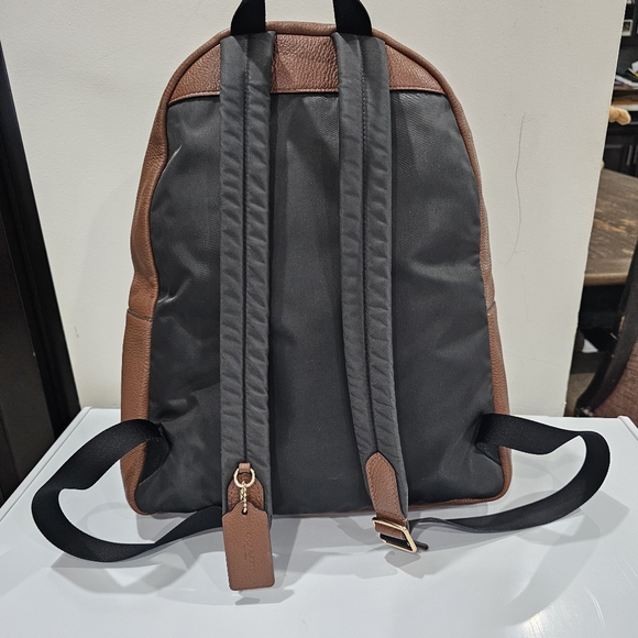 Large Coach backpack - Picture 12 of 12